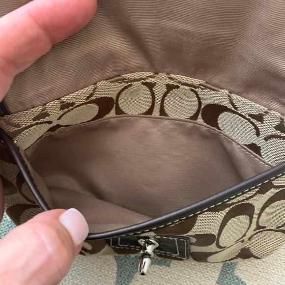 Coach Wristlet - Picture 5 of 8